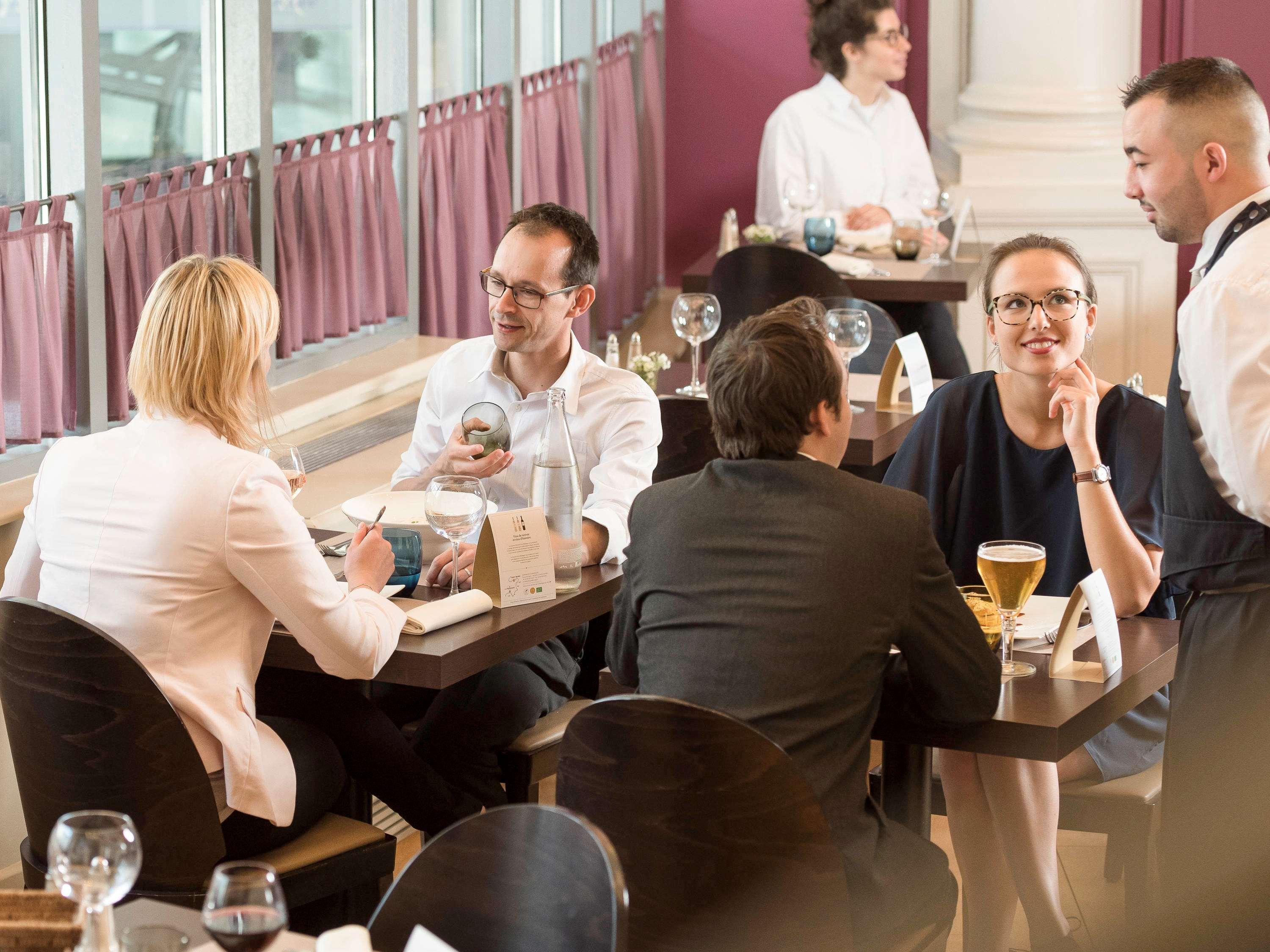 Mercure Lille Roubaix Grand Hotel Ngoại thất bức ảnh