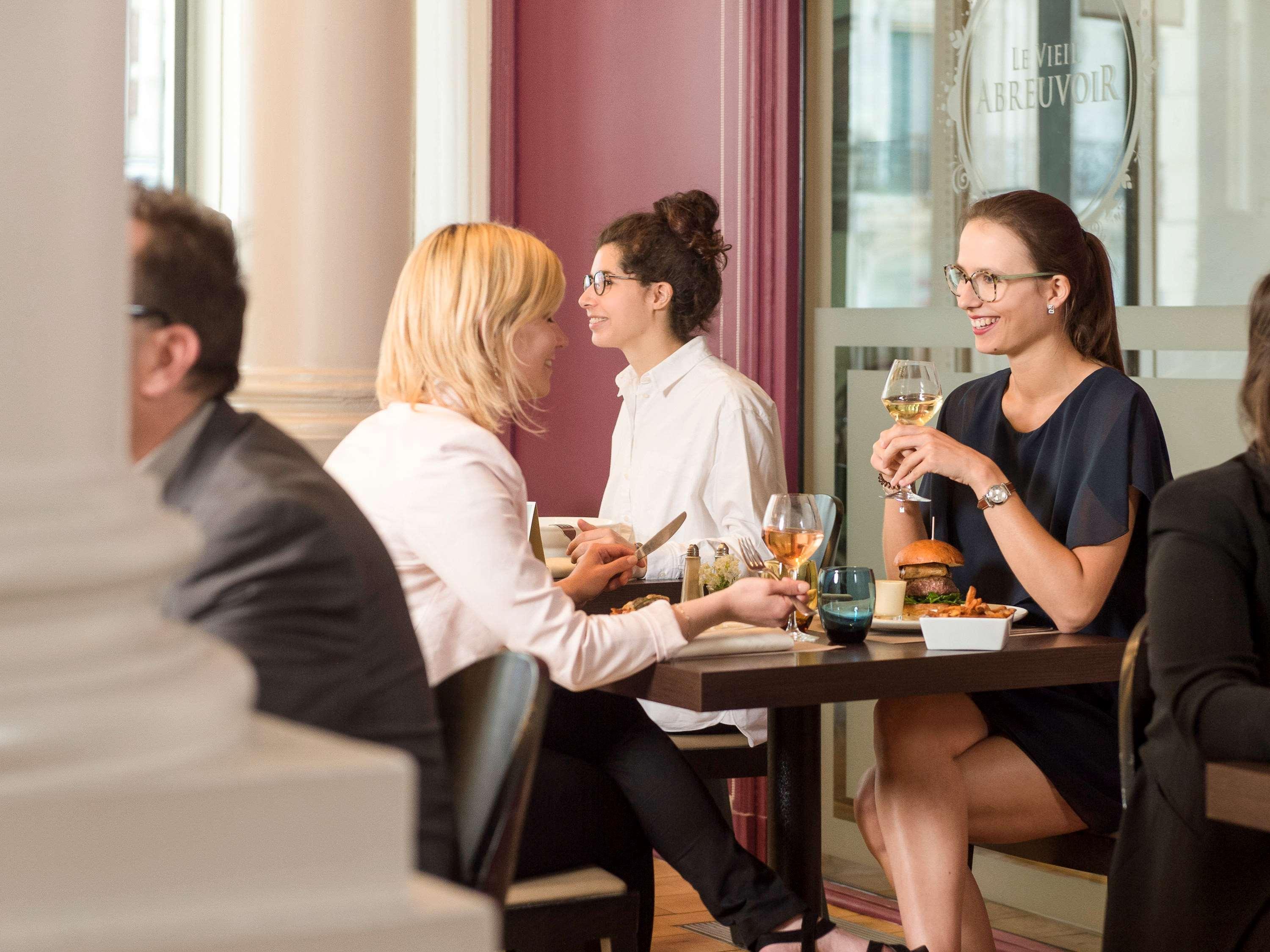 Mercure Lille Roubaix Grand Hotel Ngoại thất bức ảnh